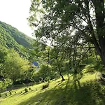 Montenegrinabih, Petrovici, Istocno