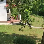 別荘 Montenegrinabih, Petrovici, Istocno *