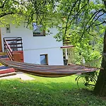 Montenegrinabih, Petrovici, Istocno 別荘 サラエヴォ