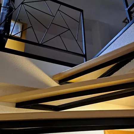 Montenegrinabih, Petrovici, Istocno 度假居