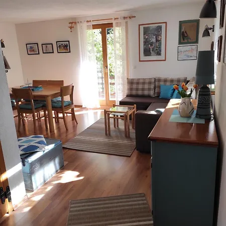 Montenegrinabih, Petrovici, Istocno 塞拉耶佛