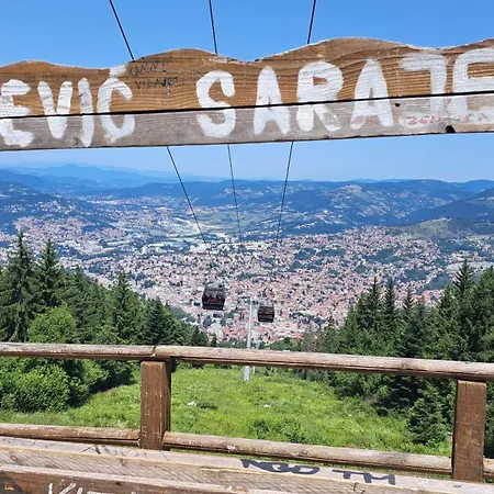 Vikendica Montenegrinabih, Petrovici, Istocno Sarajevo